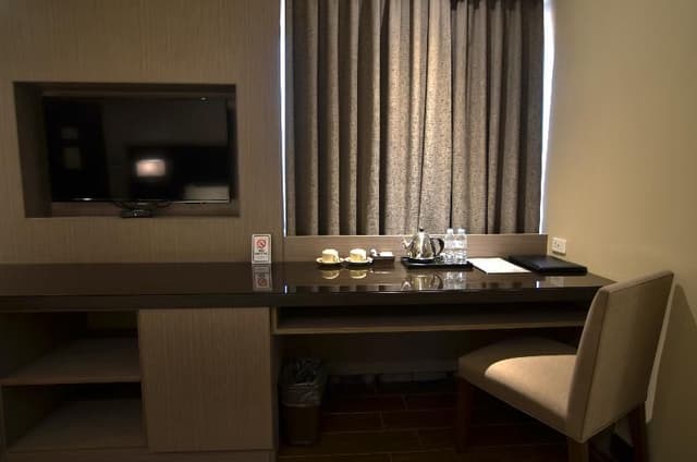 SUITE EXECUTIVE