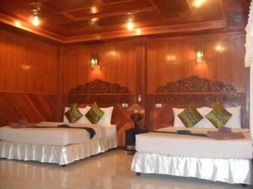 Deluxe Queen Bungalow