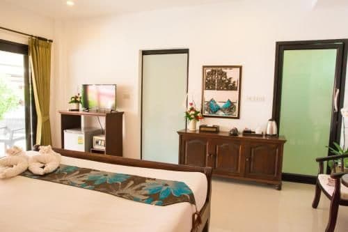 Grand Deluxe Double Room with Pool Access
