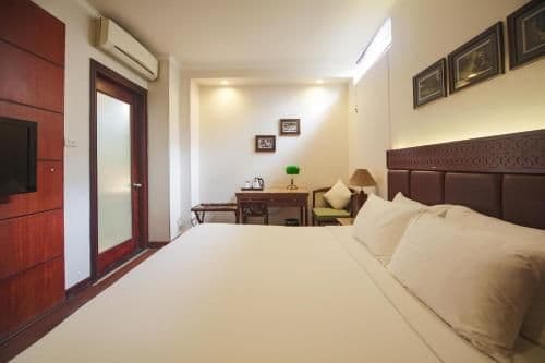 Superior King Room without Window