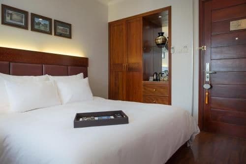 Superior King Room without Window