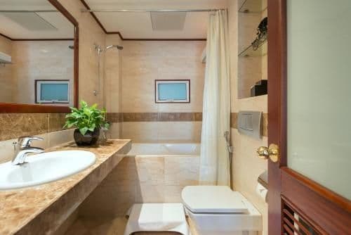 Premium Deluxe Double or Twin Room with Window and City View