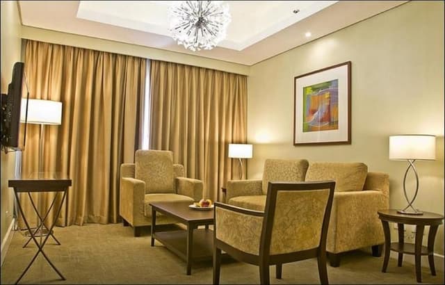 SUITE EXECUTIVE