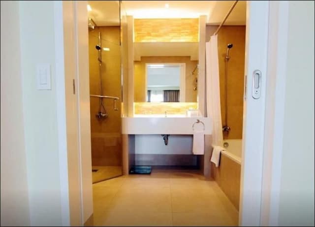 SUITE EXECUTIVE