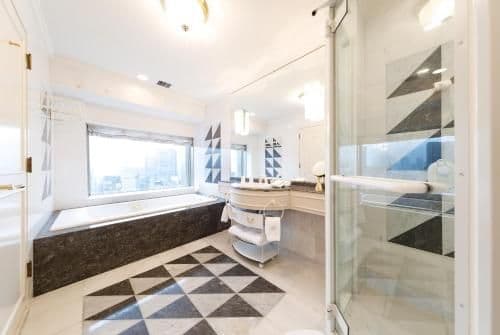 Suite with Free Lounge Access - Non-Smoking