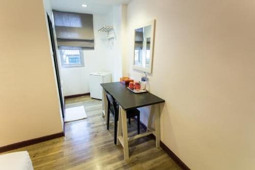 Modern Deluxe Triple Room with First Club Access