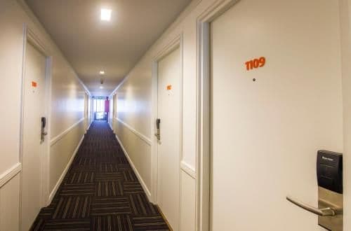 Modern Deluxe Triple Room with First Club Access