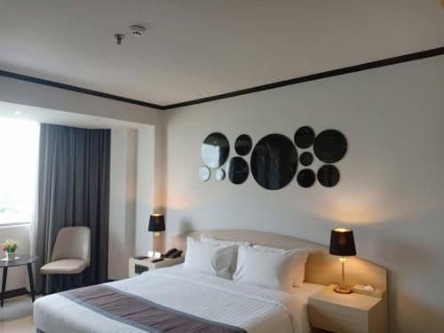 Large Double or Twin Room