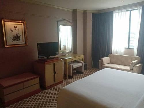 Deluxe Suite