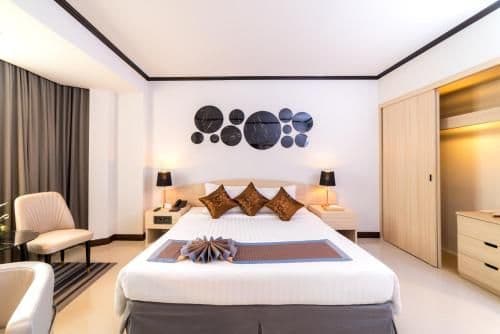 Large Double or Twin Room