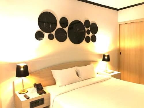 Large Double or Twin Room