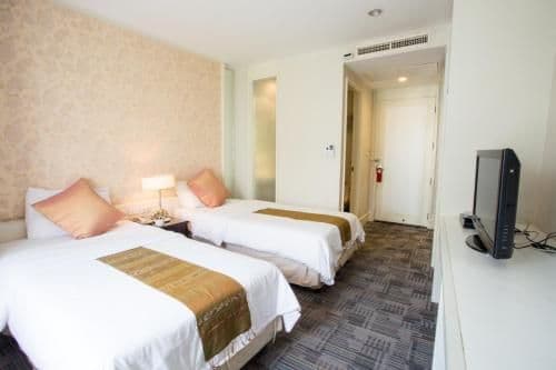 Deluxe Double or Twin Room