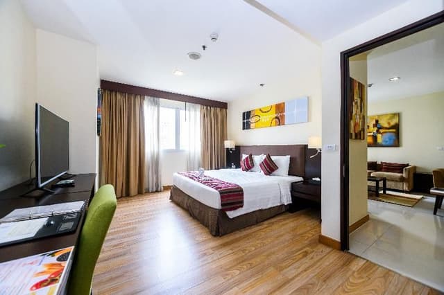SUITE TWO BEDROOMS