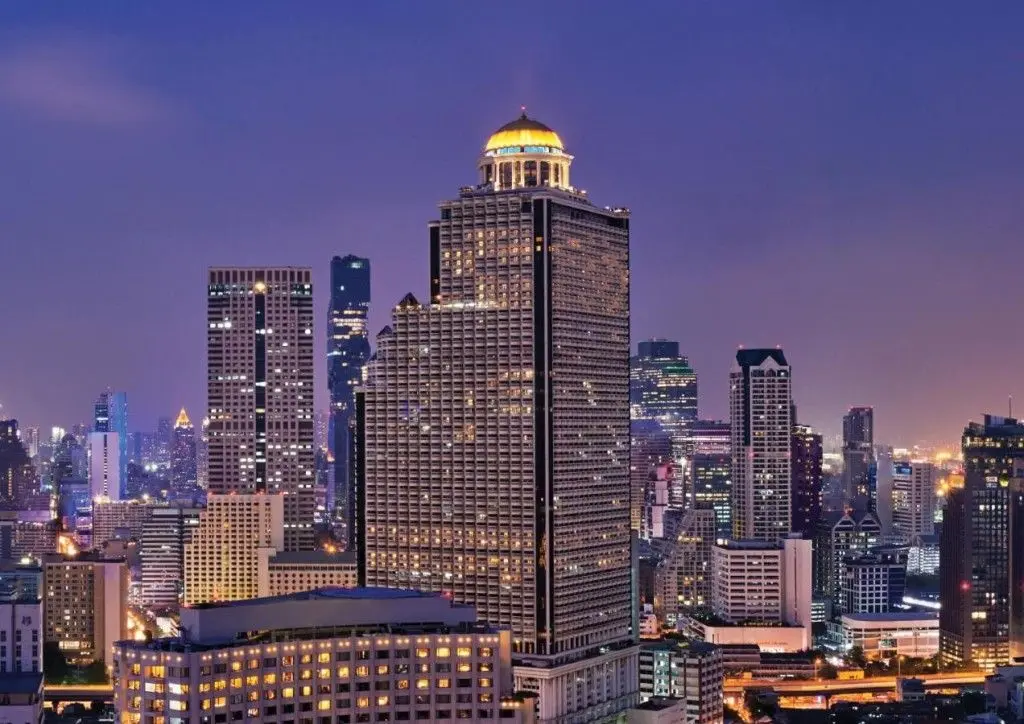 ทาวเวอร์ คลับ ที่โรงแรมเลอบัว