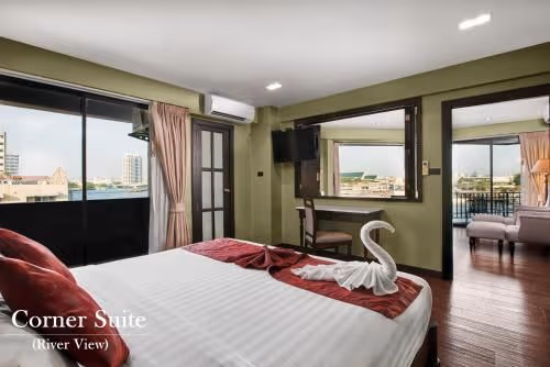 Corner Suite