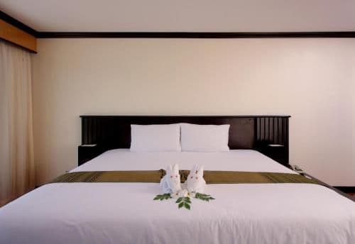 Deluxe Double Room with Pool Access