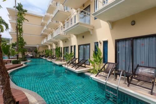 Deluxe Double Room with Pool Access