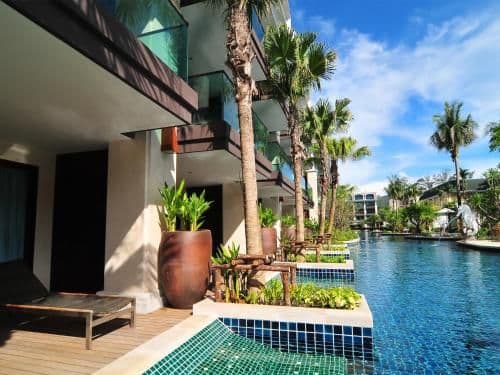 Sunset Deluxe Pool Access