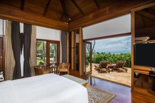 Royal Villa, 2 Bedroom Villa, Oceanfront, Private pool