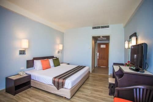 Deluxe Double or Twin Room