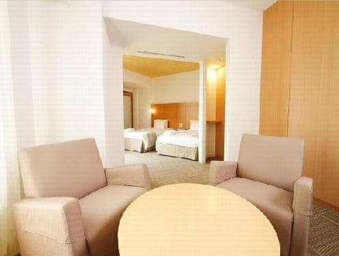 Premium Twin Room - Non-Smoking