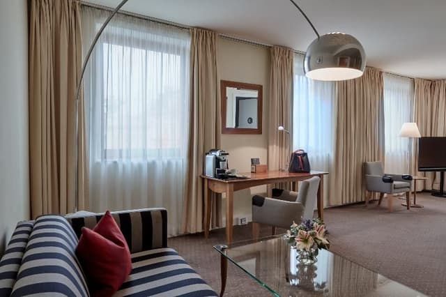 JUNIOR SUITE STANDARD