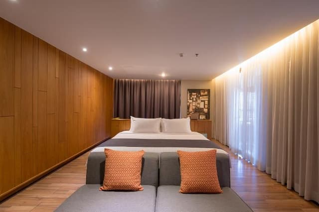 SUITE WITH JACUZZI