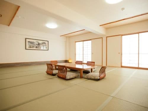 Japanese Style Family Room with Shared Bathroom