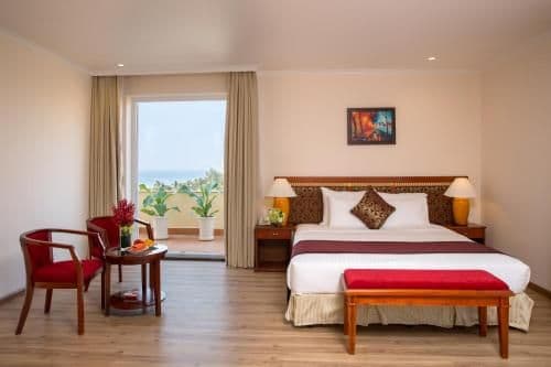 Deluxe Suite with Sea View