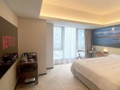 Smart Room with Garden