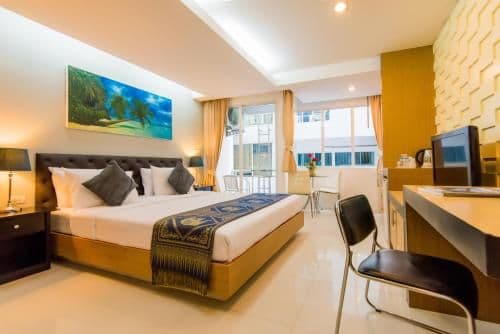Deluxe Room with Kitchen