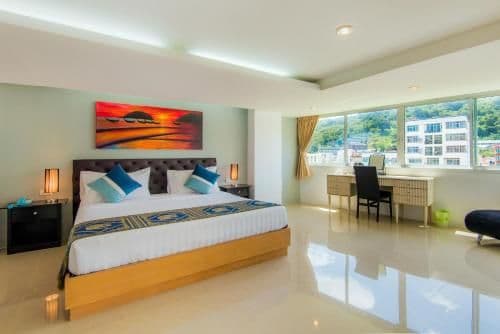 Deluxe Suite