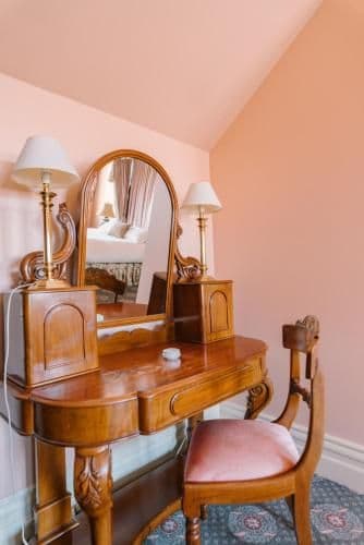 Yering Suite