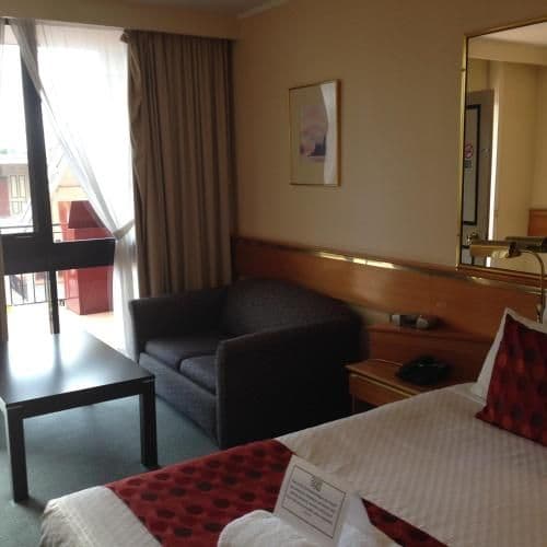 Premium Queen Suite
