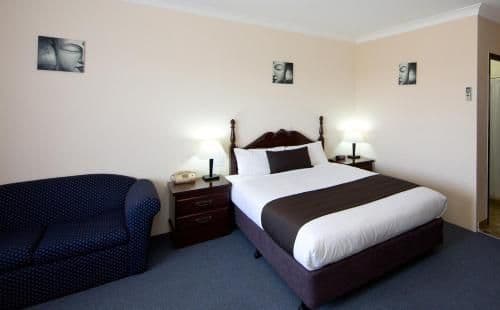 Budget Queen Room