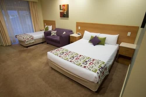 Standard Triple Room with Queen and Single