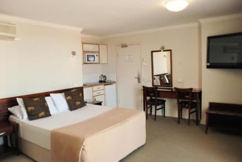 Standard Queen Room