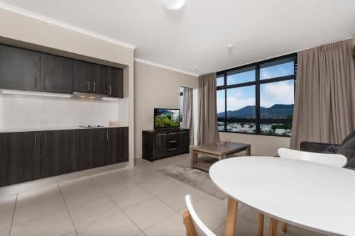 Deluxe One Bedroom Apartment