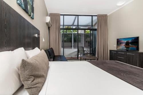 Standard Queen Room