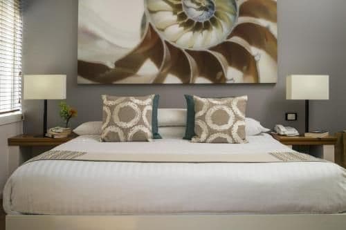Three-Bedroom Apartment - Beach Front