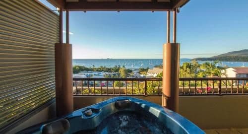 Two-Bedroom Apartment with Hot Tub and Ocean View - High Floor