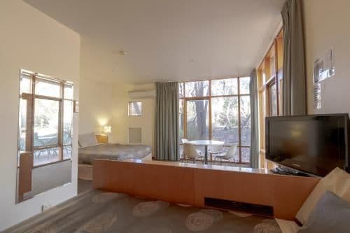 Heysen Deluxe Double or Twin Room