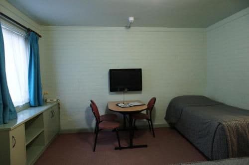 Studio Apartment (2 Adults)