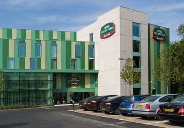 Courtyard By Marriott, London