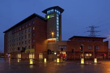 HOLIDAY INN EXPRESS HOLIDAY INN EXPRESS
