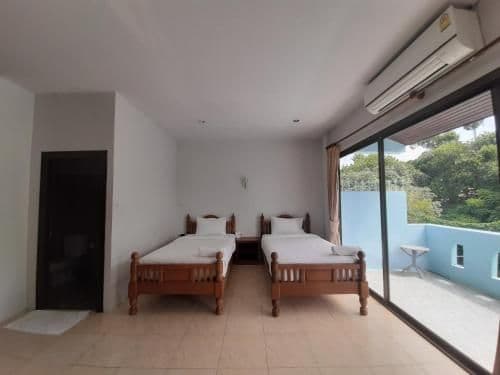 Twin Room with Balcony
