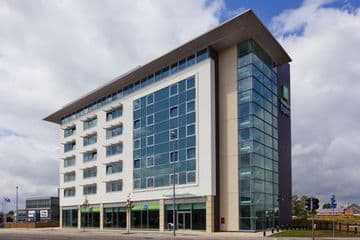 HOLIDAY INN EXPRESS HOLIDAY INN EXPRESS