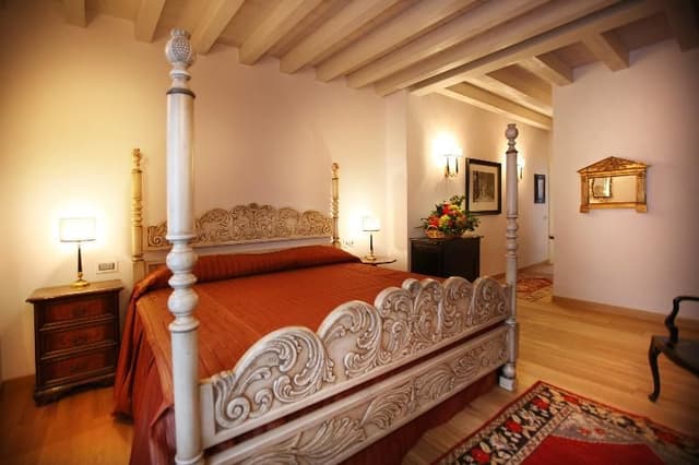 JUNIOR SUITE LUXURY