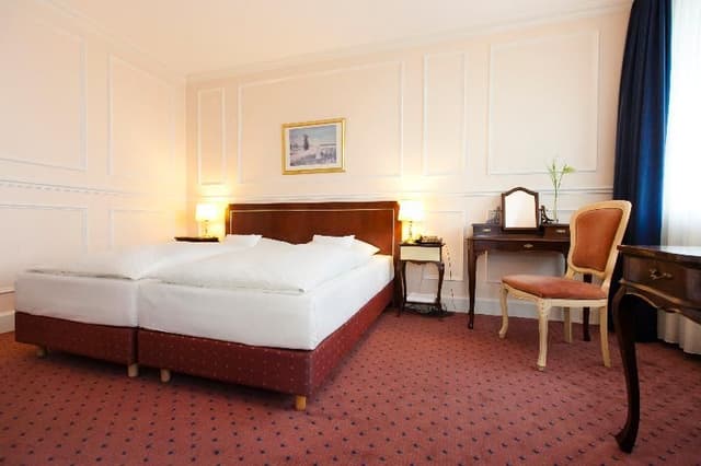 SUITE EXECUTIVE