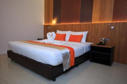 Deluxe Double or Twin Room with Balcony